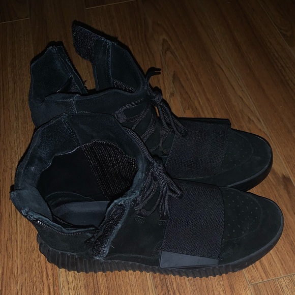 YEEZY 750 BLACK - Picture 2 of 8